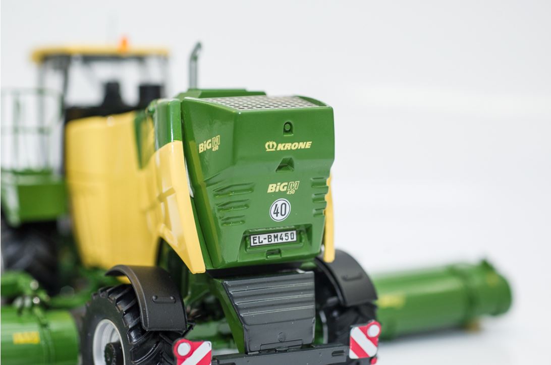 KRONE BiG M 450 Self Propelled Mower 1.32 Scale Model